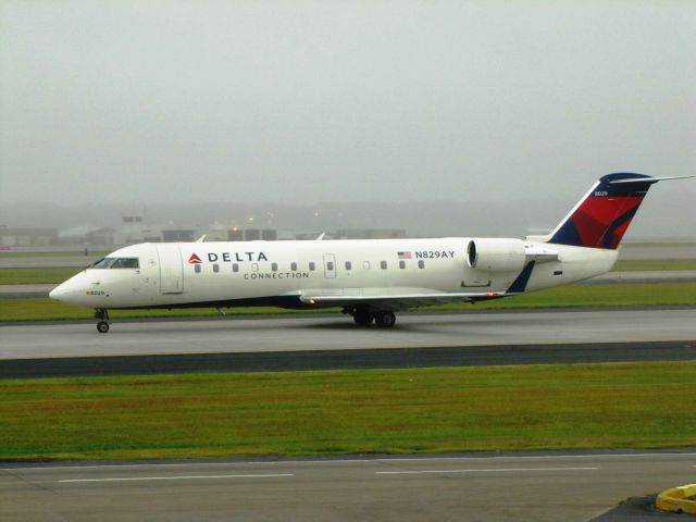 Canadair Regional Jet CRJ-200 (N829AY)