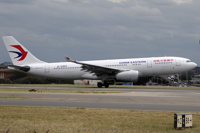 Airbus A330-200 (B-5952) - on 2 December 2017