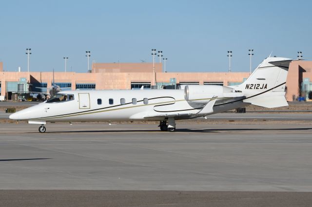 Learjet 60 (N212JA)