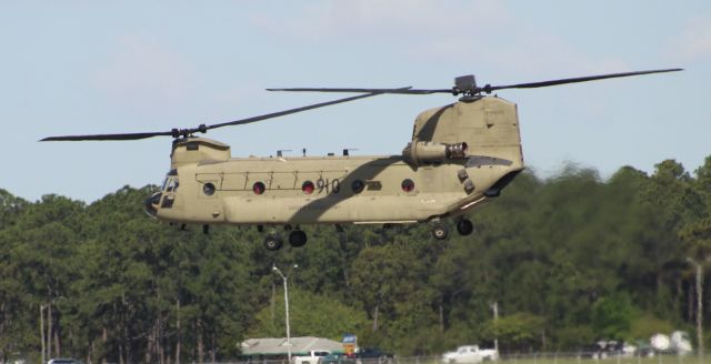 Boeing CH-47 Chinook (1108091) - A US Army Boeing CH-47F Chinook approaching the Gulf Air Center ramp at Jack Edwards National Airport, Gulf Shores, AL - March 30, 2018.