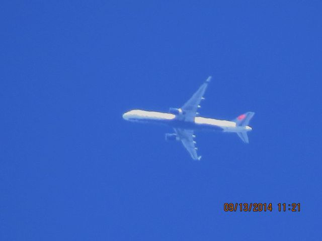 Boeing 757-200 (N718TW) - Delta flight 422 from JFK to LAX over Southeastern Kansas at 36,000 feet.