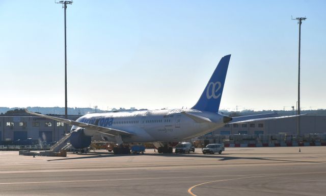 Boeing 787-8 (EC-MPE) - Air Europa Boeing 787-8 Dreamliner EC-MPE in Madrid 