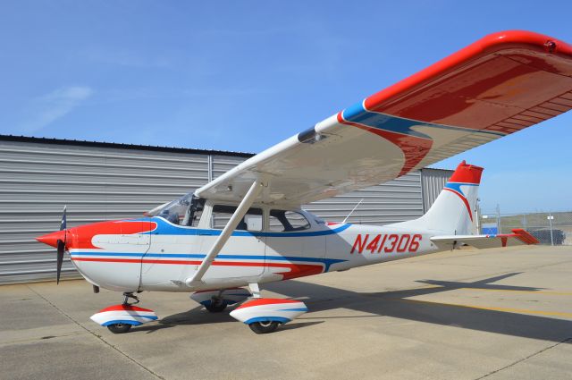 Cessna Skyhawk (N41306)