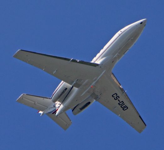 Hawker 800 (CS-DUD)