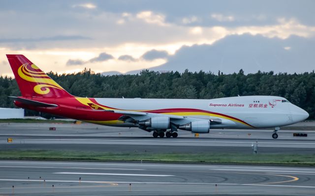 Boeing 747-400 (B-1340)