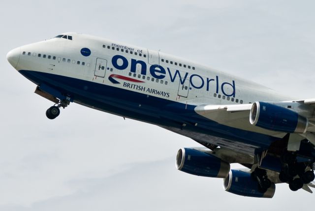 Boeing 747-400 (G-CIVK) - One World