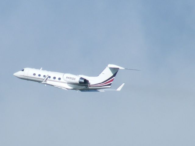 Gulfstream Aerospace Gulfstream IV (N490QS) - N490QS G4 DEP EINN 16-09-2011