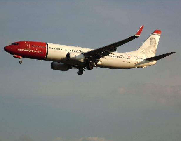 Boeing 737-800 (LN-NOD)