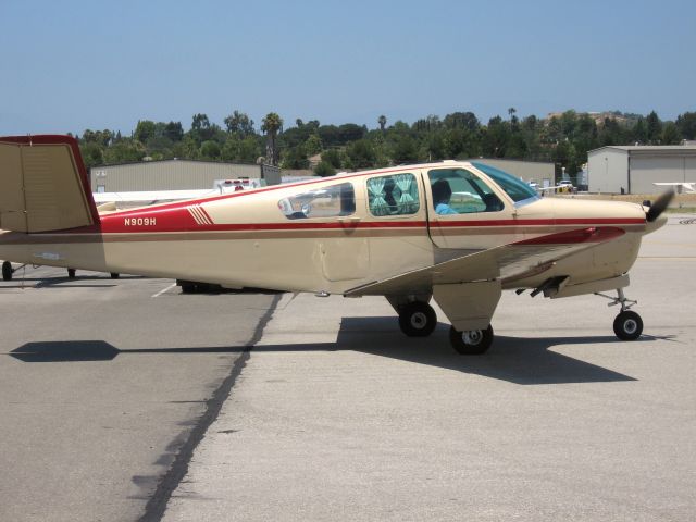 Beechcraft 35 Bonanza (N909H) - TAXIING AT FULLERTON