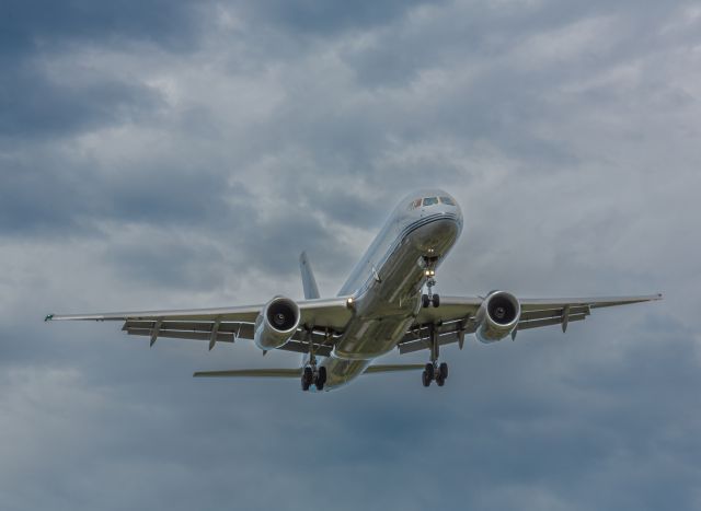 Boeing 757-200 (ANZ7572) - Arriving from NZCH just before Xmas.