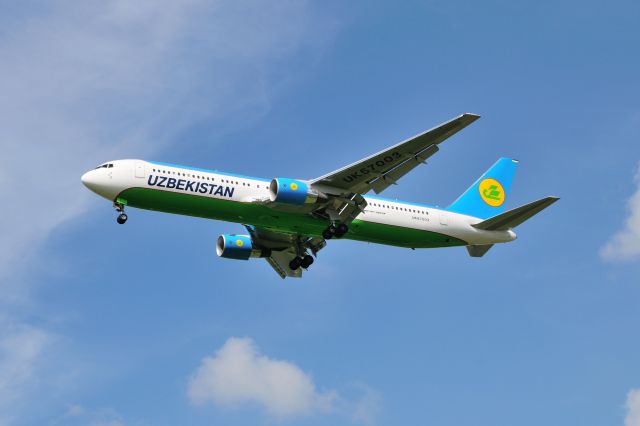 BOEING 767-300 (UK-67003) - 2012/8/3