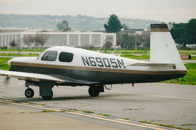 Mooney M-20 (N6905N)