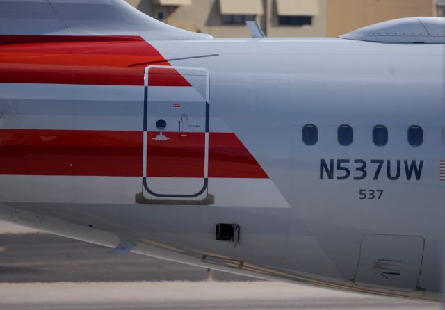 Airbus A321 (N537UW) - Phoenix Sky Harbor International Airport rwy 8 09SEP19