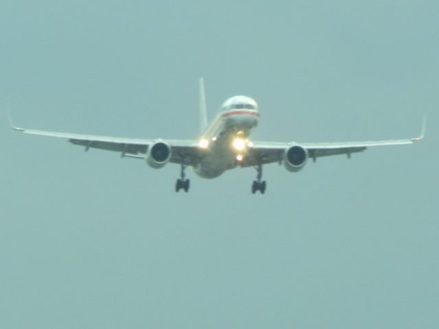 Boeing 757-200 (N639AA)