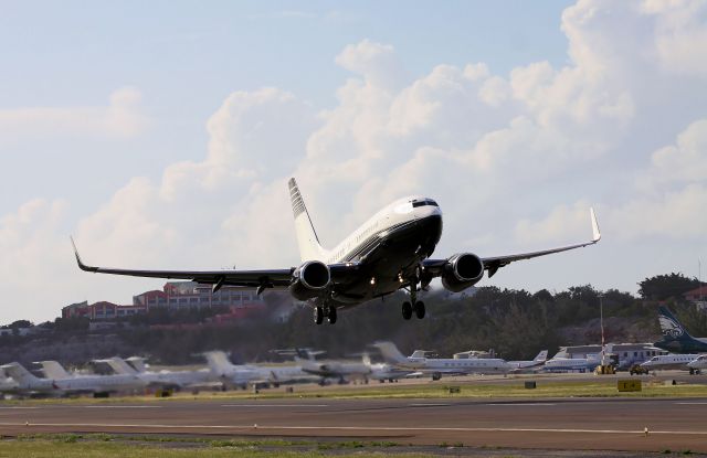 Boeing 727-100 (N500LS)