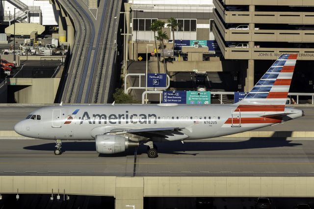 Airbus A319 (N762US)