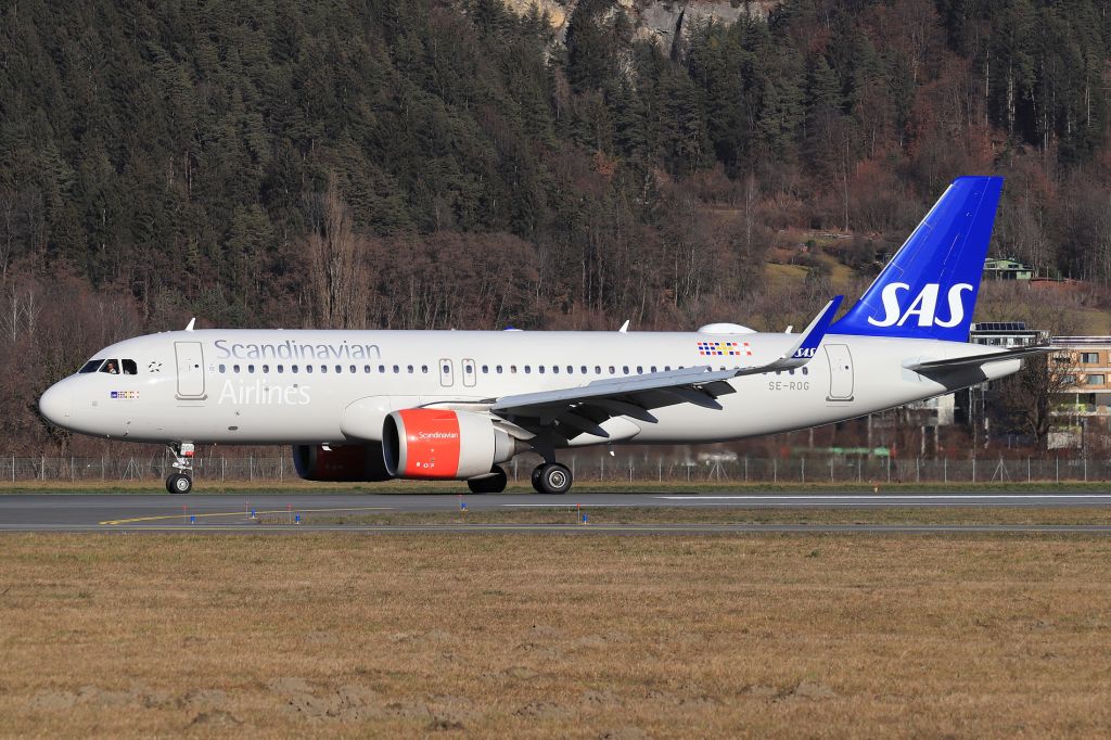 Airbus A320neo (SE-ROG)