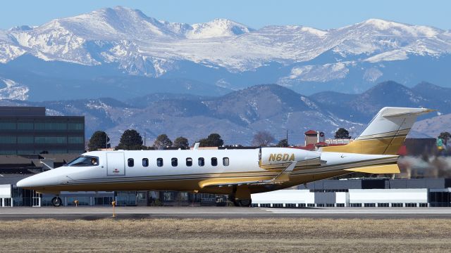 Bombardier Learjet 75 (N6DA)