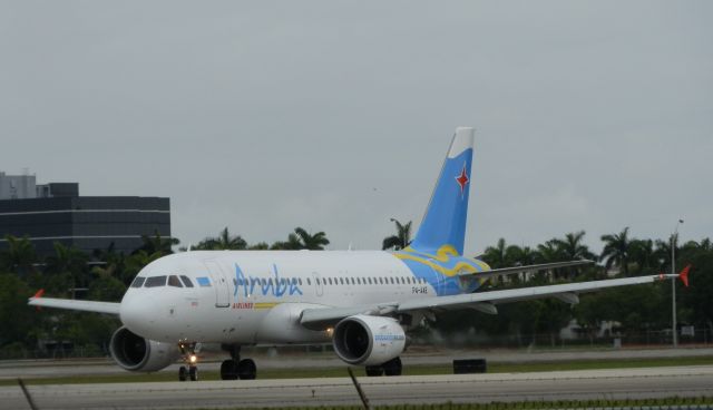 Airbus A319 (P4-AAE)