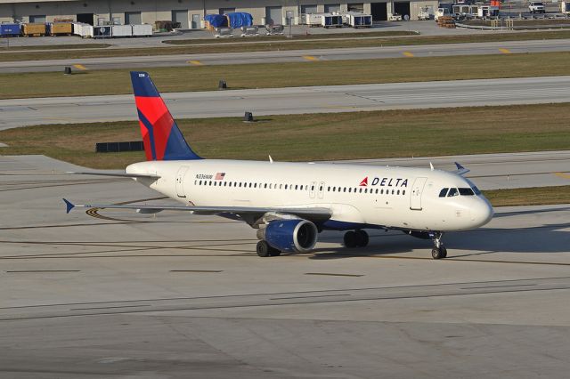 N336NW — - At FLL On a beautiful day.