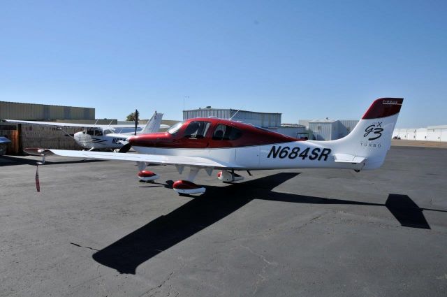 Cirrus SR-22 (N684SR) - Starboard Side rear of N684SR