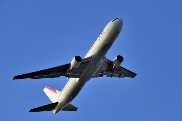Boeing 777-200 (JA8269) - TO at Sunrise