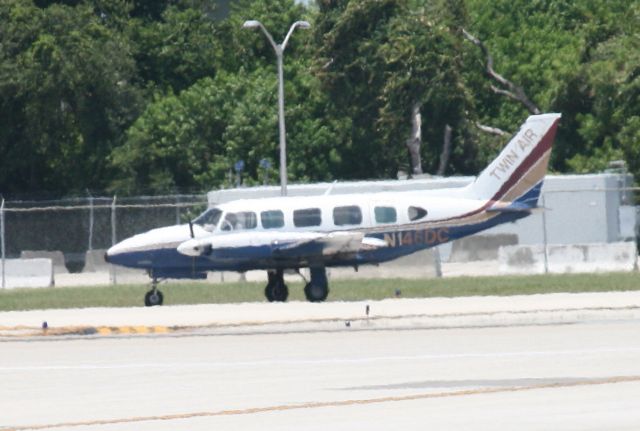 Piper Malibu Mirage (N146DC)