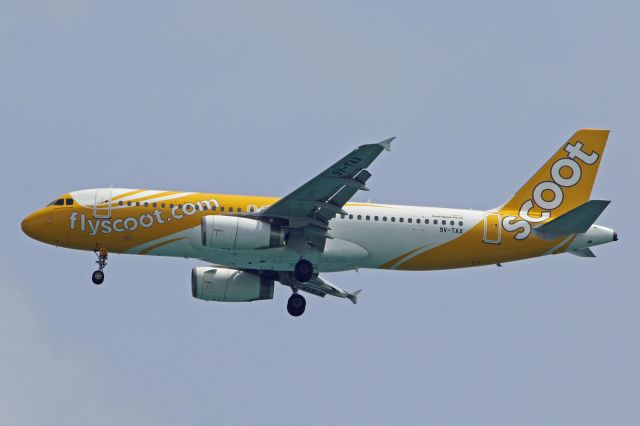 Airbus A320 (9V-TAX)