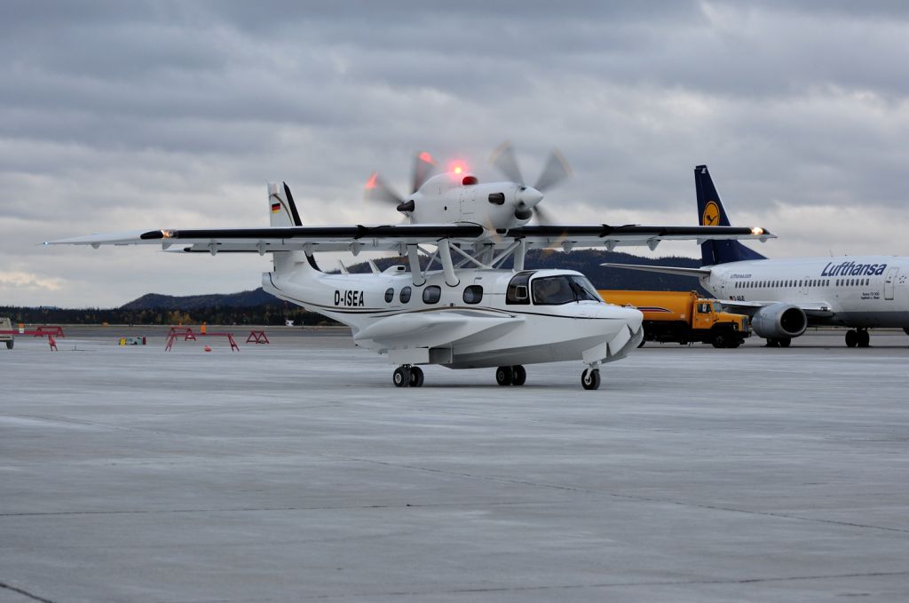 CLAUDIUS DORNIER Seastar (D-ISEA) - DORNIER TAXIING