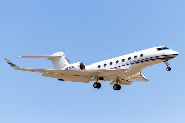 Gulfstream Aerospace Gulfstream G650 (N235BH)