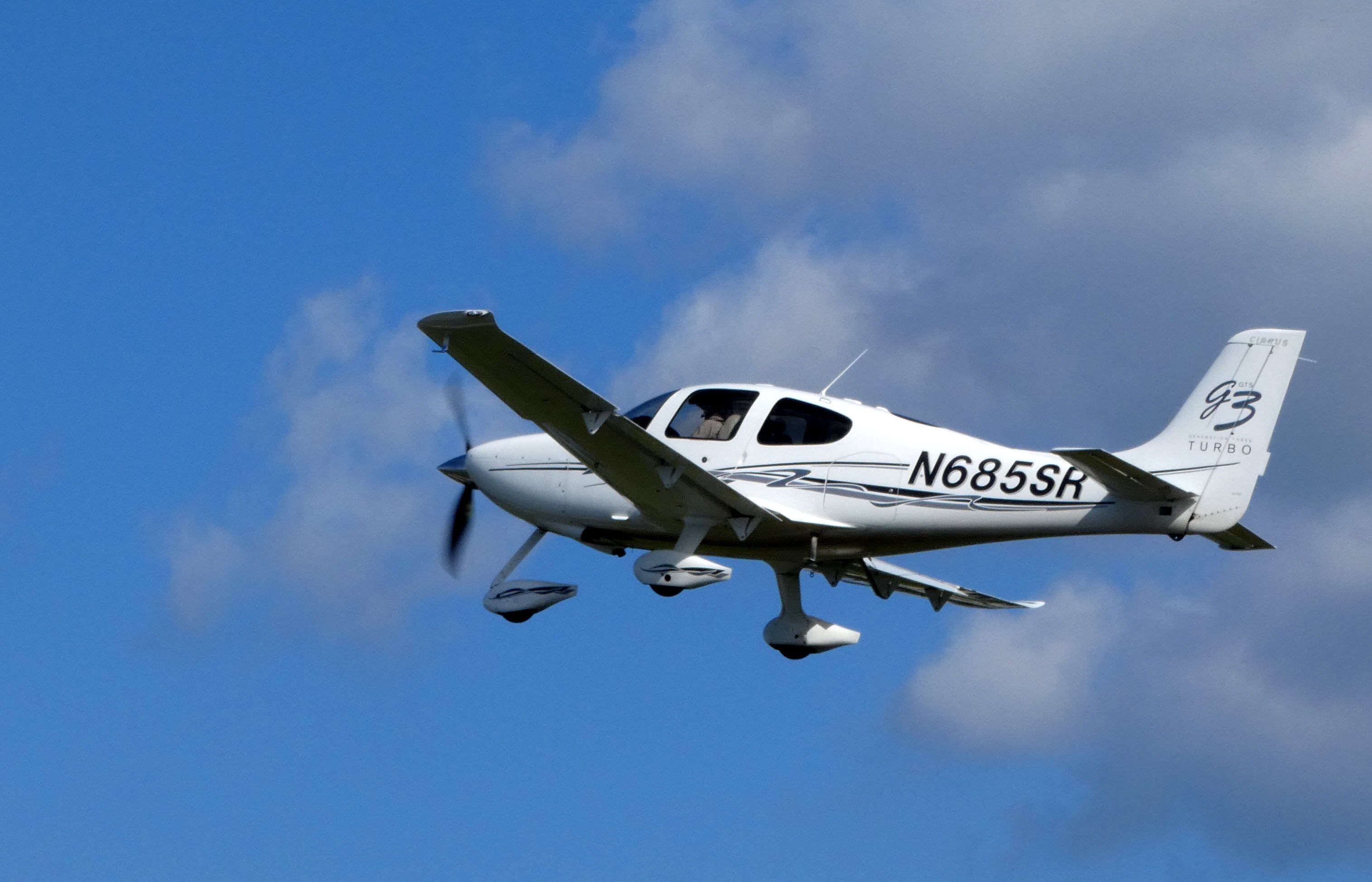 Cirrus SR-22 (N685SR) - A moment after departure is this Cirrcus SR-22 in the Summer of 2018.