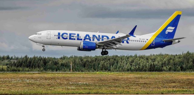 Boeing 737 MAX 8 (TF-ICY)