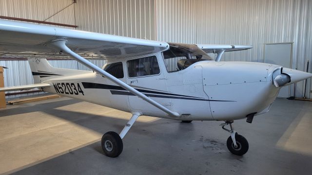 Cessna Skyhawk (N52034)