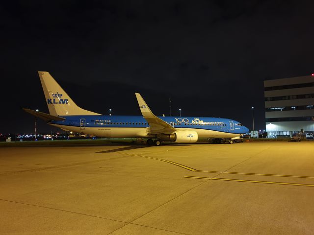 Boeing 737-700 (PH-BGB) - Parked at Schiphol Airport Amsterdambr /Hangar 14.