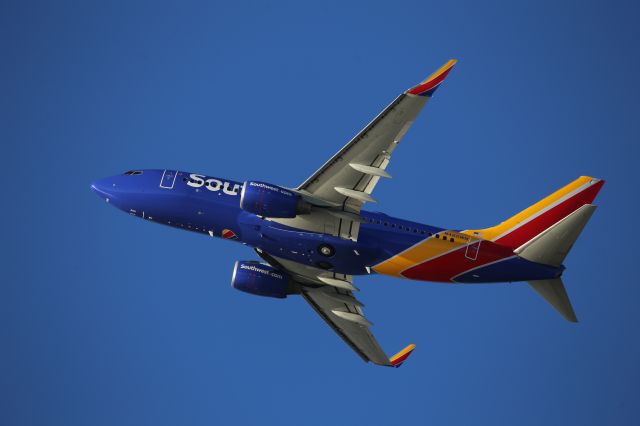 Boeing 737-700 (N460WN)