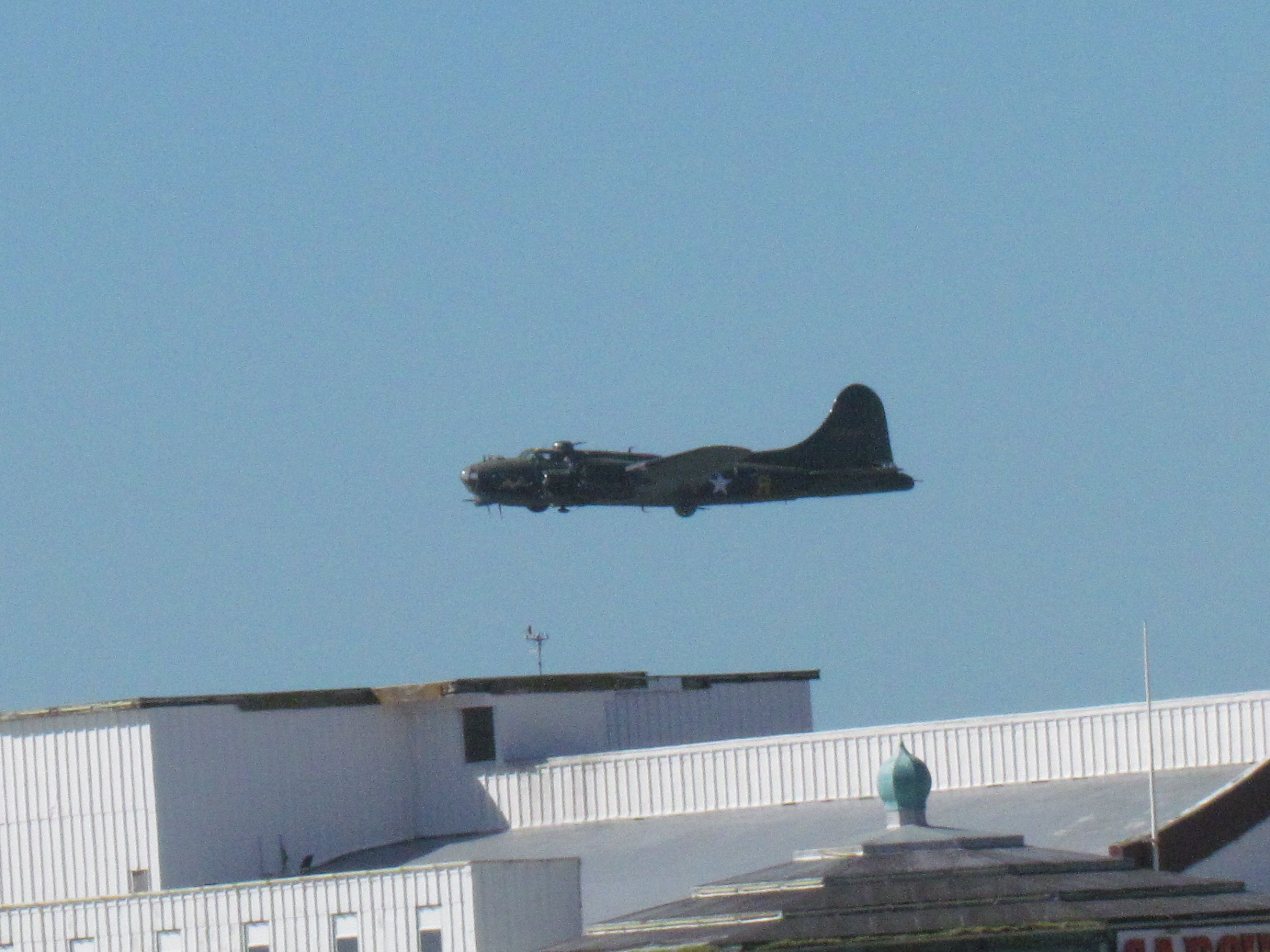 — — - BLACKPOOL AIRSHOW UK 10/8/2015