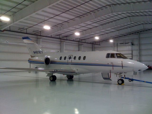 Hawker 800 (N403CT)