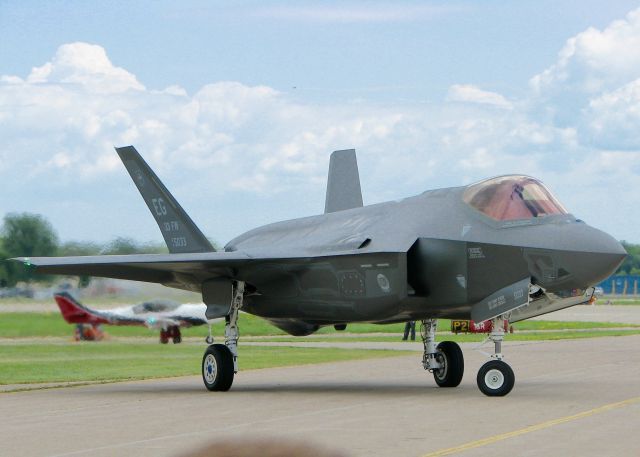 Lockheed F-35C (11-5033) - At AirVenture.