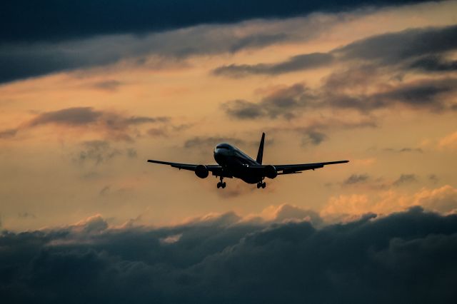 BOEING 767-300 (JA609A)