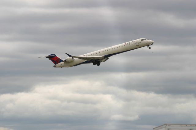 Canadair Regional Jet CRJ-900 (N538CA)