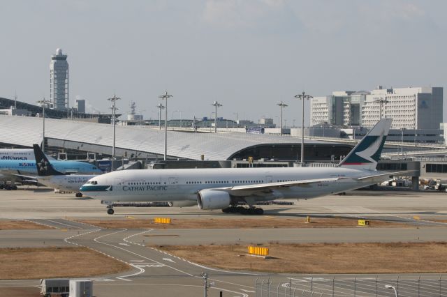 Boeing 777-200 (B-HNB)