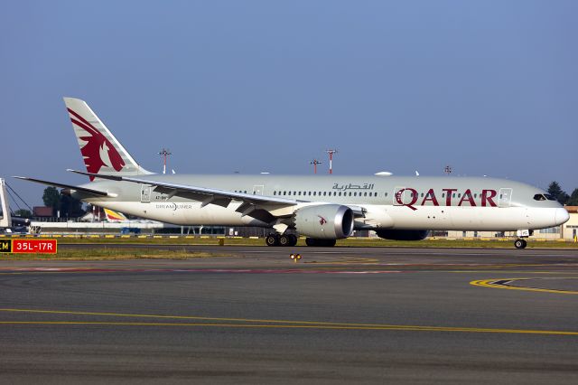 Boeing 787-8 (A7-BHC)