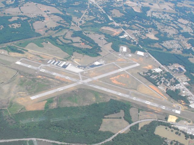 Cessna Skyhawk (N738ZC) - Anderson Regional Airport enroute to KAVL