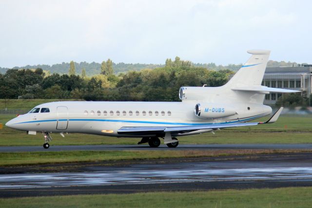 Dassault Falcon 7X (M-DUBS) - Departing rwy 24 on 28-Sep-21 heading for LFLY.