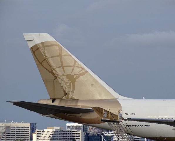 Boeing 747-400 (N263SG)