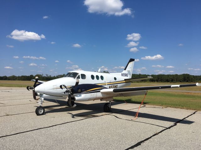 Beechcraft King Air 90 (N55MG)