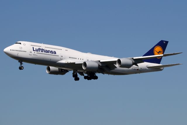 BOEING 747-8 (D-ABYQ)