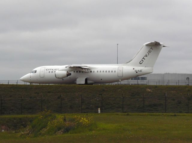 Avro Avroliner (RJ-85) (EI-RJE)