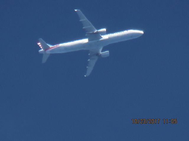 Airbus A321 (N155UW)