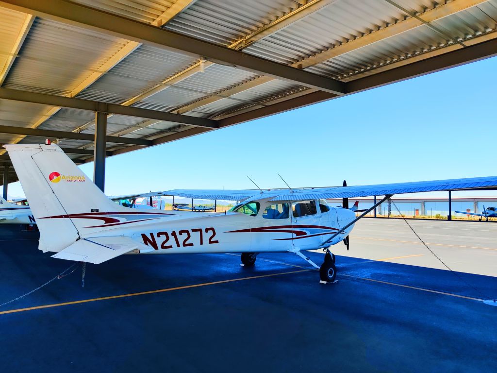 Cessna Skyhawk (N21272)